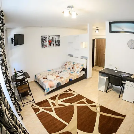 Etiquette Mamaia Apartment